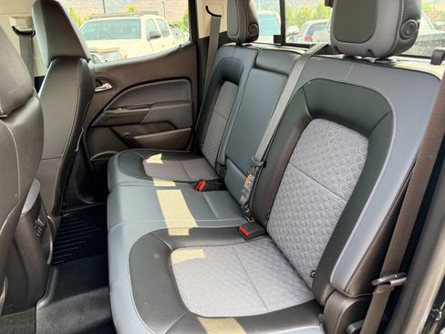 Used 2017 Chevrolet Colorado Z71 AWD/4WD image 24
