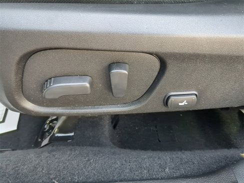 Used 2017 Subaru Forester 2.5i Premium w/ Popular Package #1A image 18