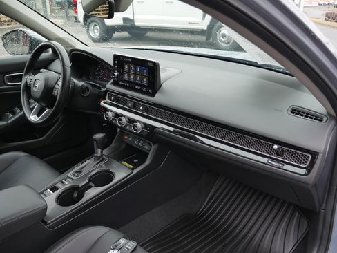 Used 2023 Honda Civic Touring image 22