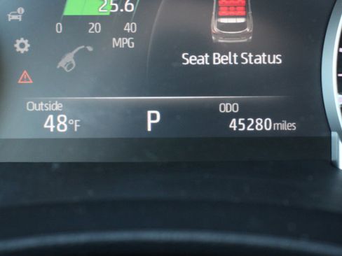 Certified 2022 Toyota Highlander XLE image 31