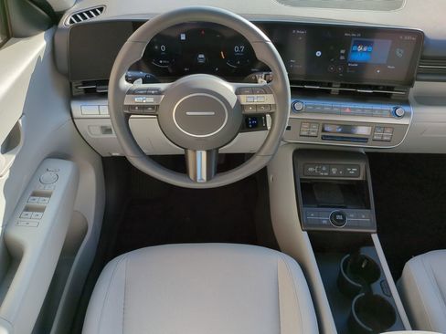 Certified 2024 Hyundai Kona SEL w/ Convenience Package image 16