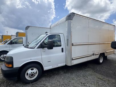 Used 2021 GMC Savana 3500 Extended w/ Power Convenience Package