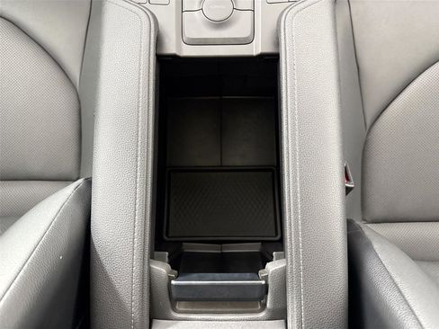 Certified 2024 Toyota Grand Highlander XLE image 34