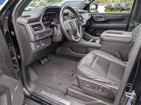 Used 2022 Chevrolet Suburban RST w/ Luxury Package image 6