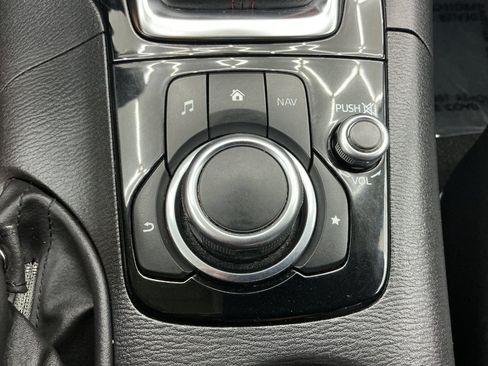 Used 2014 MAZDA MAZDA3 s Touring FWD image 37