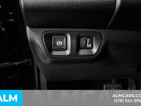 Used 2020 GMC Acadia SLT image 32