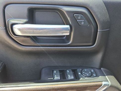 Used 2020 Chevrolet Silverado 1500 LT Trail Boss w/ Convenience Package AWD/4WD image 22