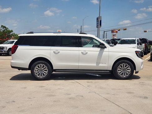 New 2026 Ford Expedition Max Platinum AWD/4WD image 7
