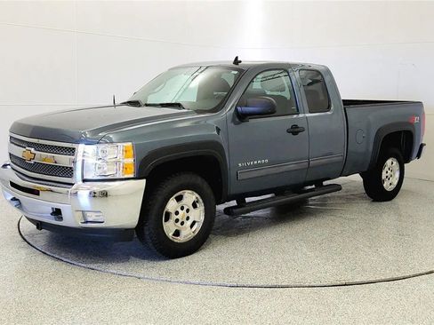 Used 2013 Chevrolet Silverado 1500 LT w/ All-Star Edition AWD/4WD image 3