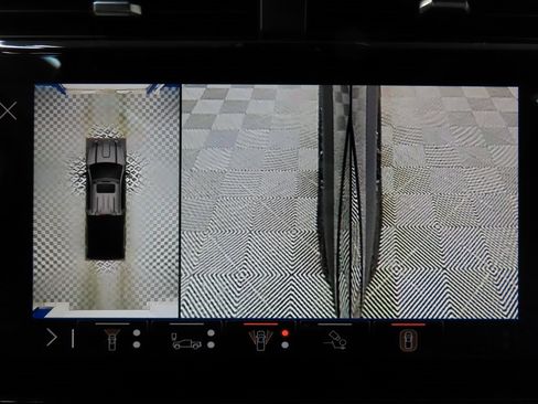 Used 2025 GMC Sierra 2500 Denali w/ Technology Package image 17