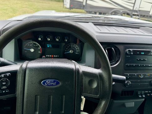 Used 2015 Ford F450 XL w/ Power Equipment Group image 20