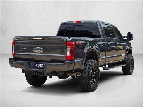 Used 2019 Ford F250 Lariat w/ Chrome Package AWD/4WD image 5