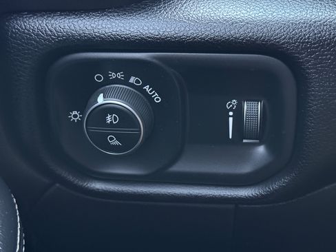 Used 2024 RAM 2500 Big Horn w/ Night Edition AWD/4WD image 23