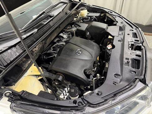 Used 2018 Toyota Highlander Limited AWD/4WD image 31