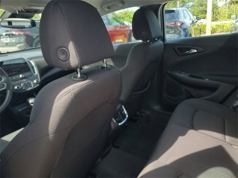 Used 2024 Chevrolet Malibu LT image 10