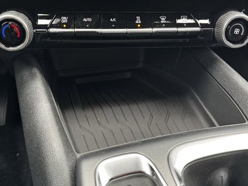 New 2026 Chevrolet Equinox EV LT image 11