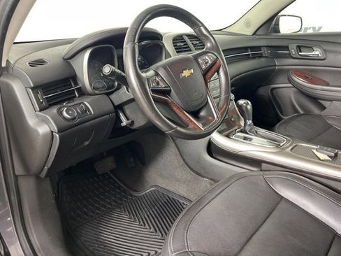 Used 2013 Chevrolet Malibu LTZ image 2