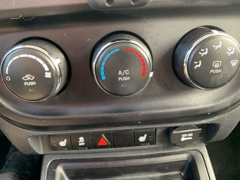 Used 2016 Jeep Patriot High Altitude image 20