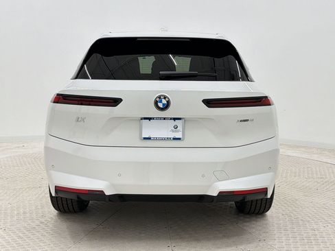New 2026 BMW iX xDrive45 AWD/4WD image 10