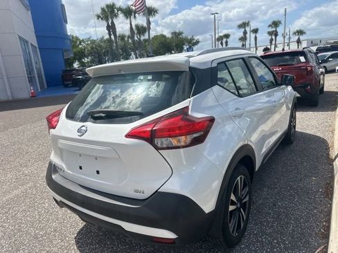 Used 2019 Nissan Kicks SR w/ SR Premium Package image 34
