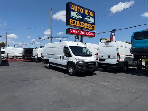 Used 2025 RAM ProMaster 3500 w/ Convenience Group FWD image 5