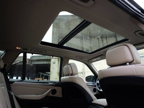 Used 2011 BMW X5 xDrive35i image 69