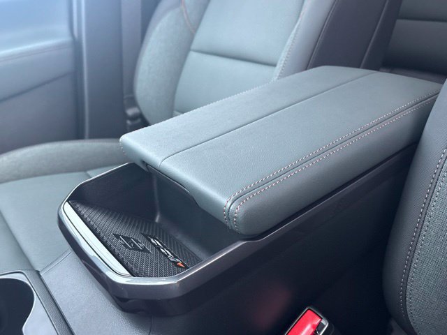 New 2027 GMC Terrain AT4 w/ Convenience Package III AWD/4WD image 26