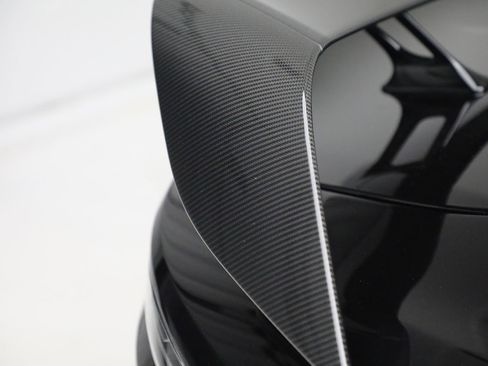 Used 2023 Aston Martin V12 Vantage Roadster image 32