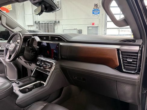 Used 2024 GMC Sierra 2500 Denali w/ Denali Reserve Package image 19