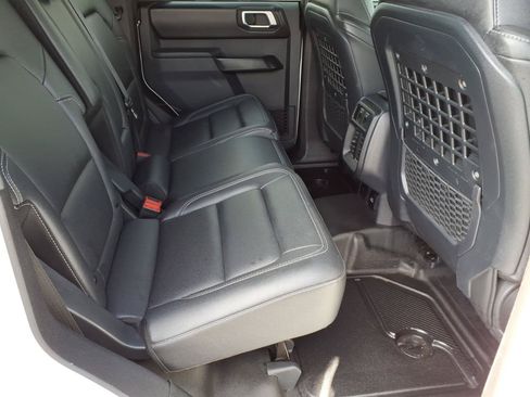 Certified 2025 Ford Bronco Badlands AWD/4WD image 14