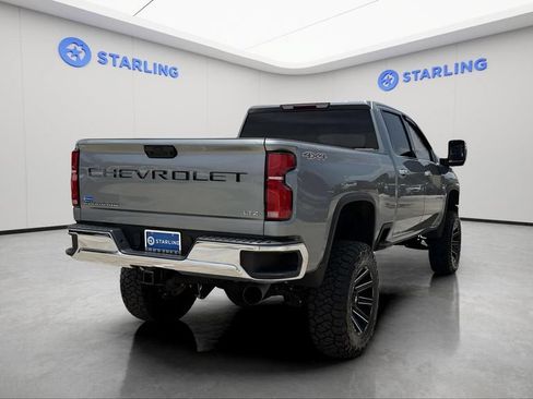 Used 2024 Chevrolet Silverado 2500 LTZ AWD/4WD image 8