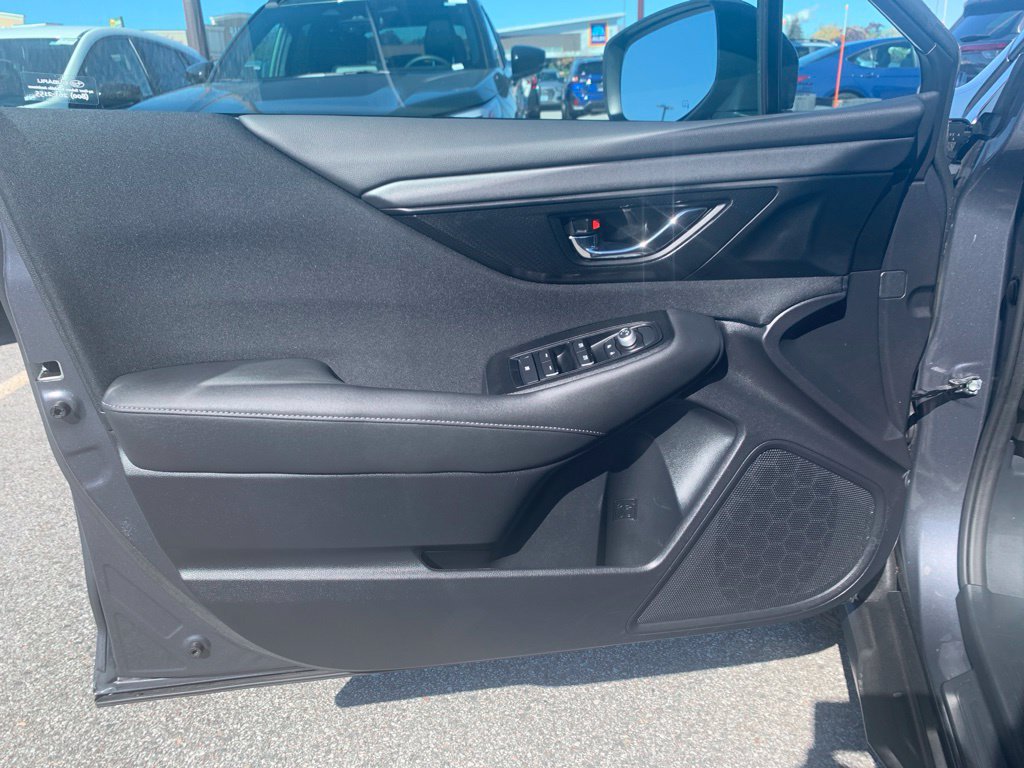 Used 2024 Subaru Outback Premium AWD/4WD image 14