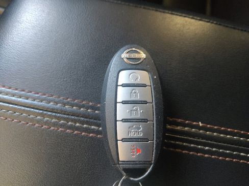 Used 2023 Nissan Altima 2.0 SR FWD image 32