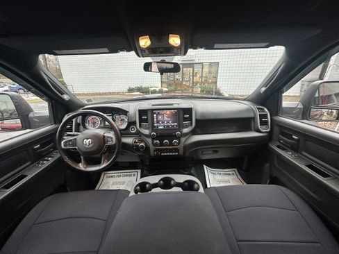 Used 2024 RAM 2500 Tradesman w/ Chrome Appearance Group image 17