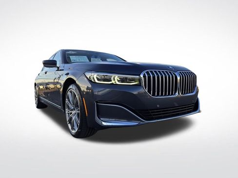 Used 2020 BMW 740i w/ Premium Package image 56