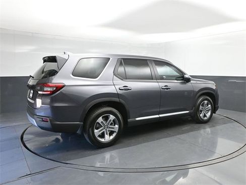 New 2025 Honda Pilot EX-L image 15