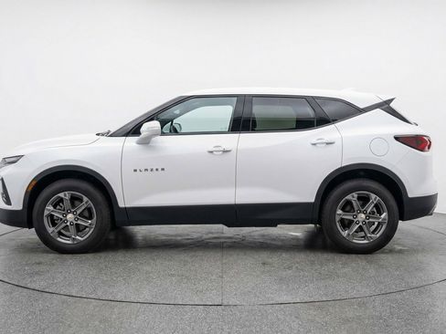 Used 2025 Chevrolet Blazer LT image 5