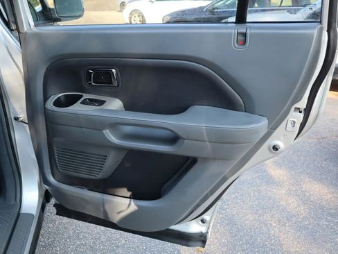 Used 2006 Honda Pilot EX-L image 18