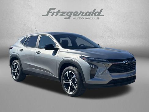 New 2026 Chevrolet Trax LT image 1