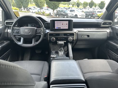 Certified 2025 Toyota Tacoma SR5 AWD/4WD image 22