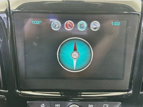 Used 2019 Chevrolet Traverse LT FWD image 22