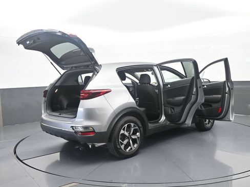 Used 2022 Kia Sportage LX FWD image 6