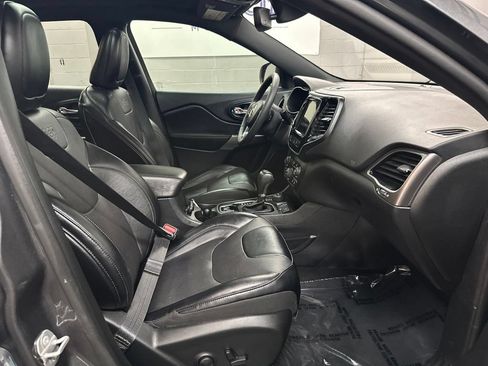 Used 2022 Jeep Cherokee Limited AWD/4WD image 20