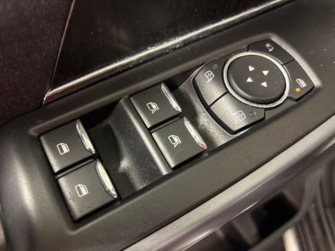 Used 2022 Ford F150 Lariat image 24