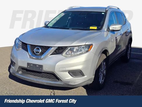 Used 2015 Nissan Rogue SV image 1