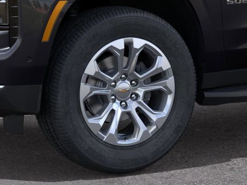 New 2026 Chevrolet Suburban LT RWD image 9