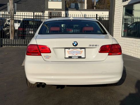 Used 2012 BMW 328i xDrive Coupe w/ Premium Pkg image 9