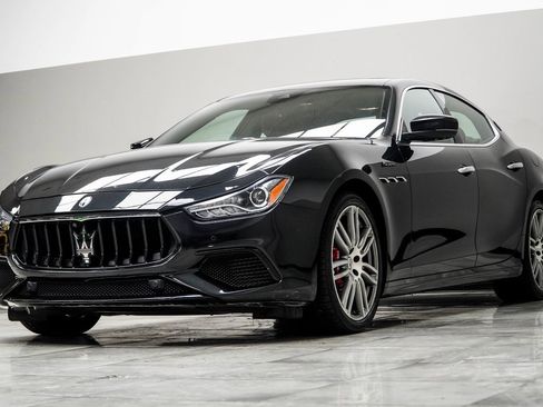 Used 2022 Maserati Ghibli Modena image 9