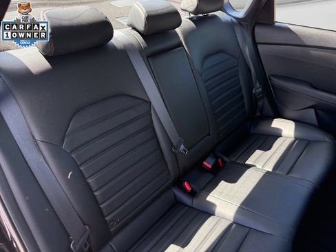 Certified 2022 Kia Forte GT FWD image 17