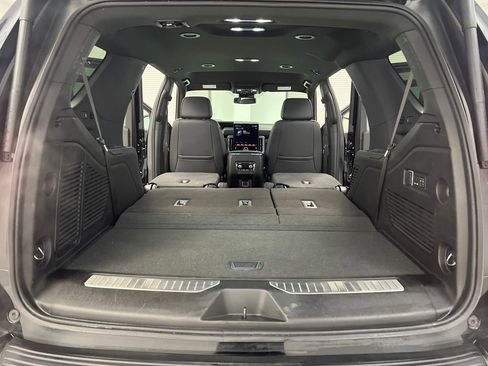 Used 2025 GMC Yukon Denali image 37